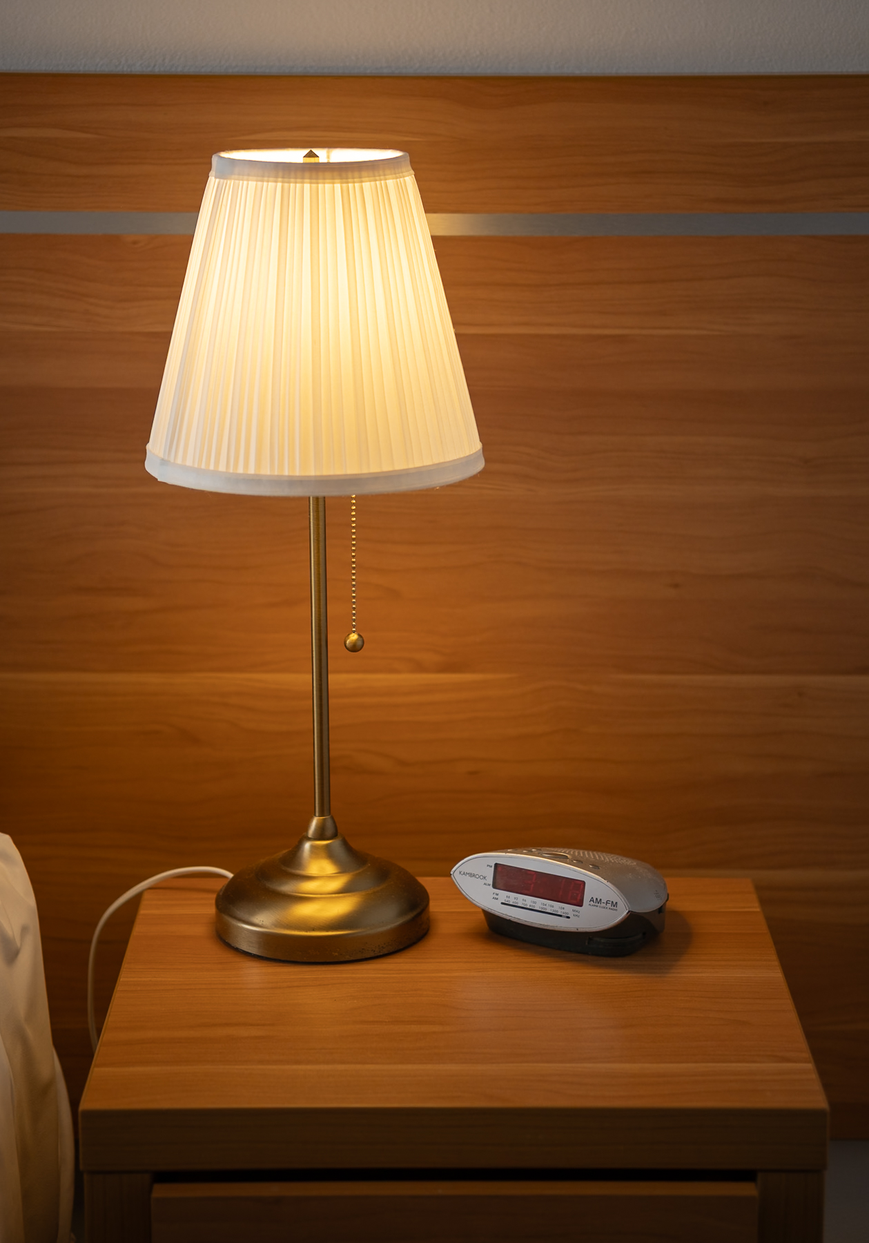 Lamp and Clock, 3 Sisters Motel